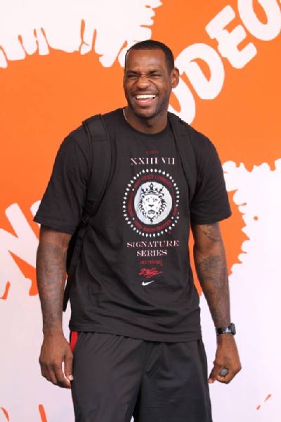 边路突击改 边路突击改