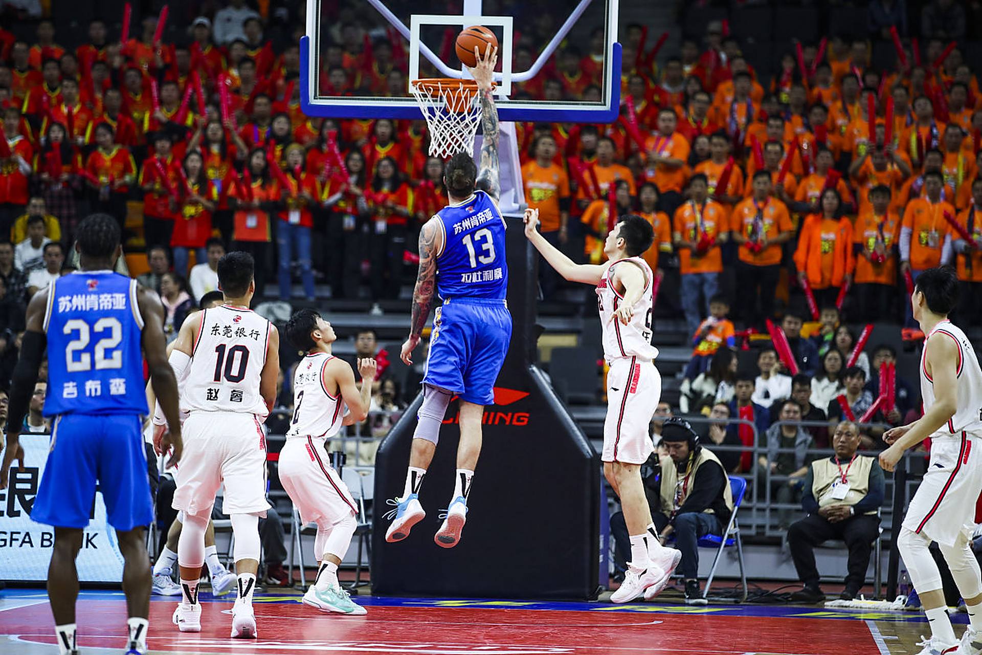 而F1具备 而F1具备